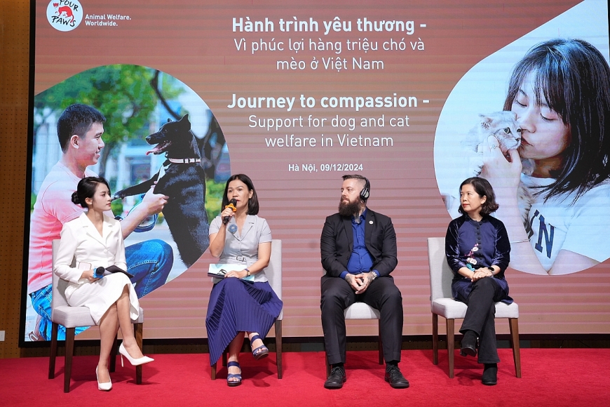 Các diễn giả chia sẻ tại sự kiện