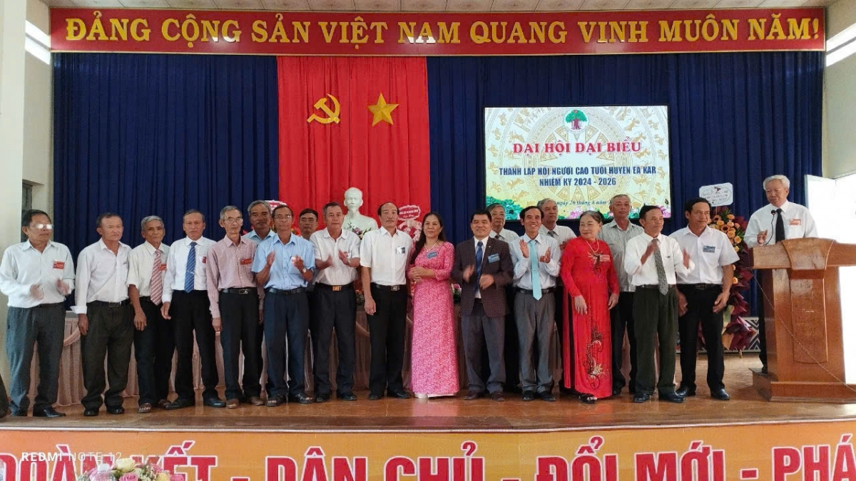 Xây dựng tổ chức Hội vững mạnh, thực hiện tốt các phong trào thi đua yêu nước