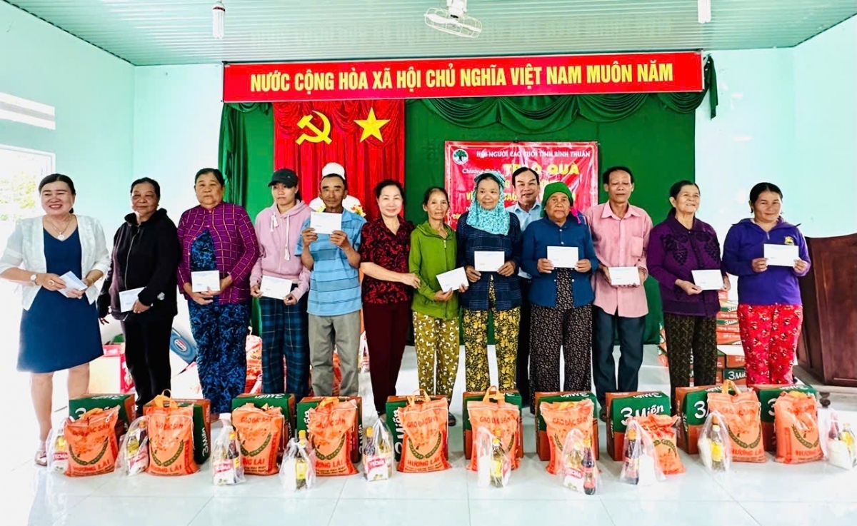 Xuất hiện nhiều tấm gương, tập thể xuất sắc trong phong trào 