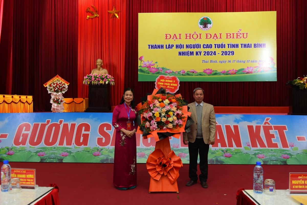 Chung sức xây dựng quê hương Thái Bình giàu đẹp văn minh