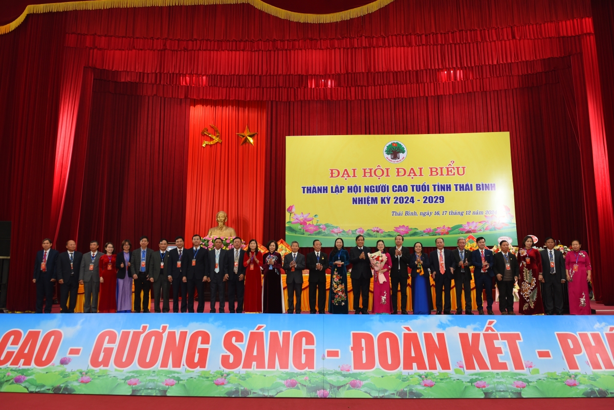 Chung sức xây dựng quê hương Thái Bình giàu đẹp văn minh