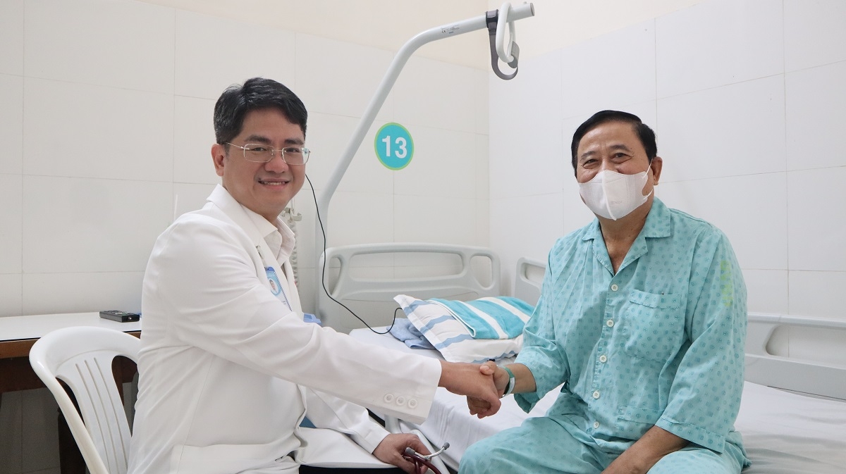 Phẫu thuật robot tạo hình cơ hoành trái cho người bệnh khó thở do nhão hoành