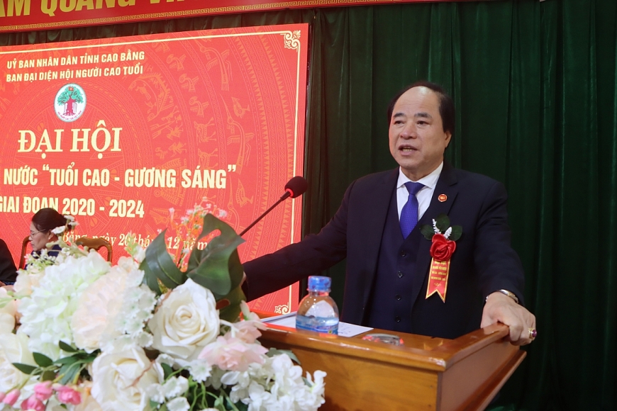 Phó Chủ tịch Thường trực Trương Xuân Cừ phát biểu.