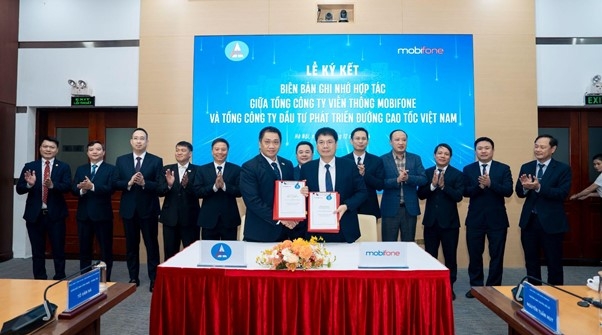 MobiFone ký kết biên bản ghi nhớ hợp tác với Tổng Công ty Đầu tư phát triển đường cao tốc Việt Nam MobiFone ký kết biên bản ghi nhớ hợp tác với Tổng Công ty Đầu tư phát triển đường cao tốc Việt Nam