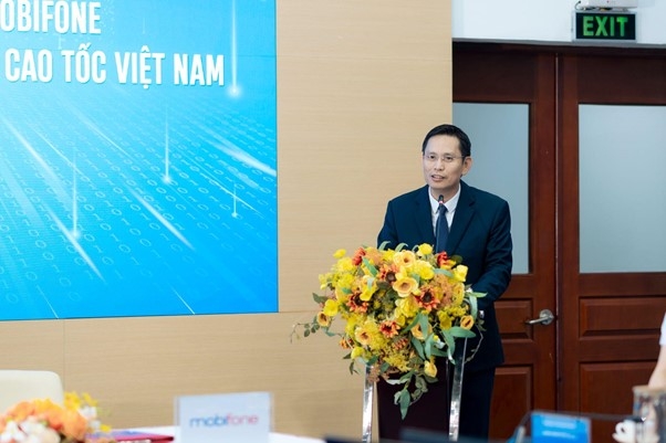 MobiFone ký kết biên bản ghi nhớ hợp tác với Tổng Công ty Đầu tư phát triển đường cao tốc Việt Nam MobiFone ký kết biên bản ghi nhớ hợp tác với Tổng Công ty Đầu tư phát triển đường cao tốc Việt Nam