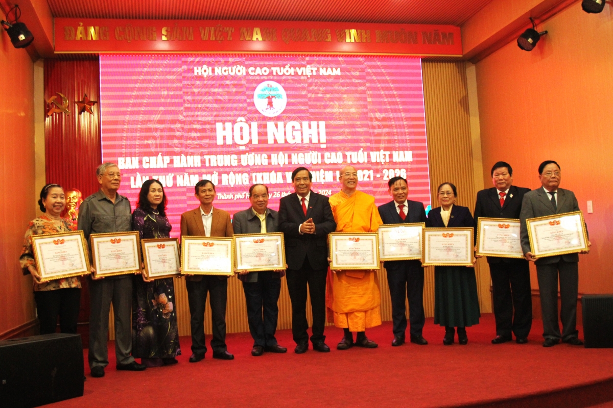 Tập trung xây dựng Tổ chức Hội NCT vững mạnh, tạo niềm tin, uy tín trong xã hội