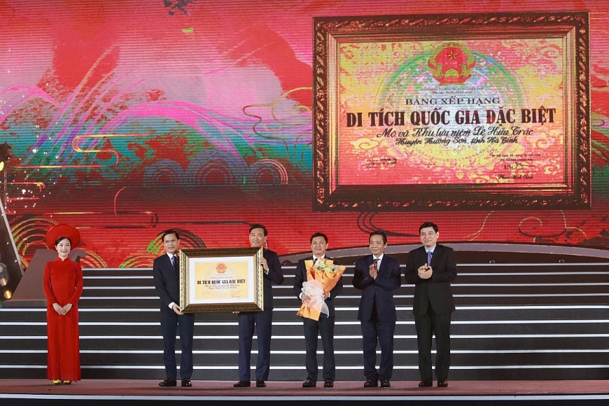 Kỷ niệm 300 năm Ngày sinh Hải Thượng Lãn Ông Lê Hữu Trác