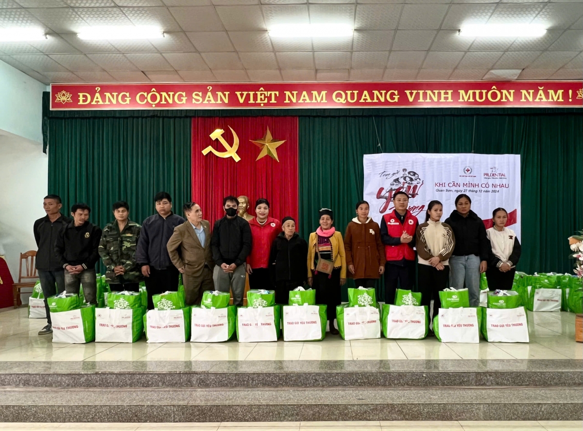 Thanh Hóa: Trao 149 suất quà cho đồng bào có hoàn cảnh khó khăn