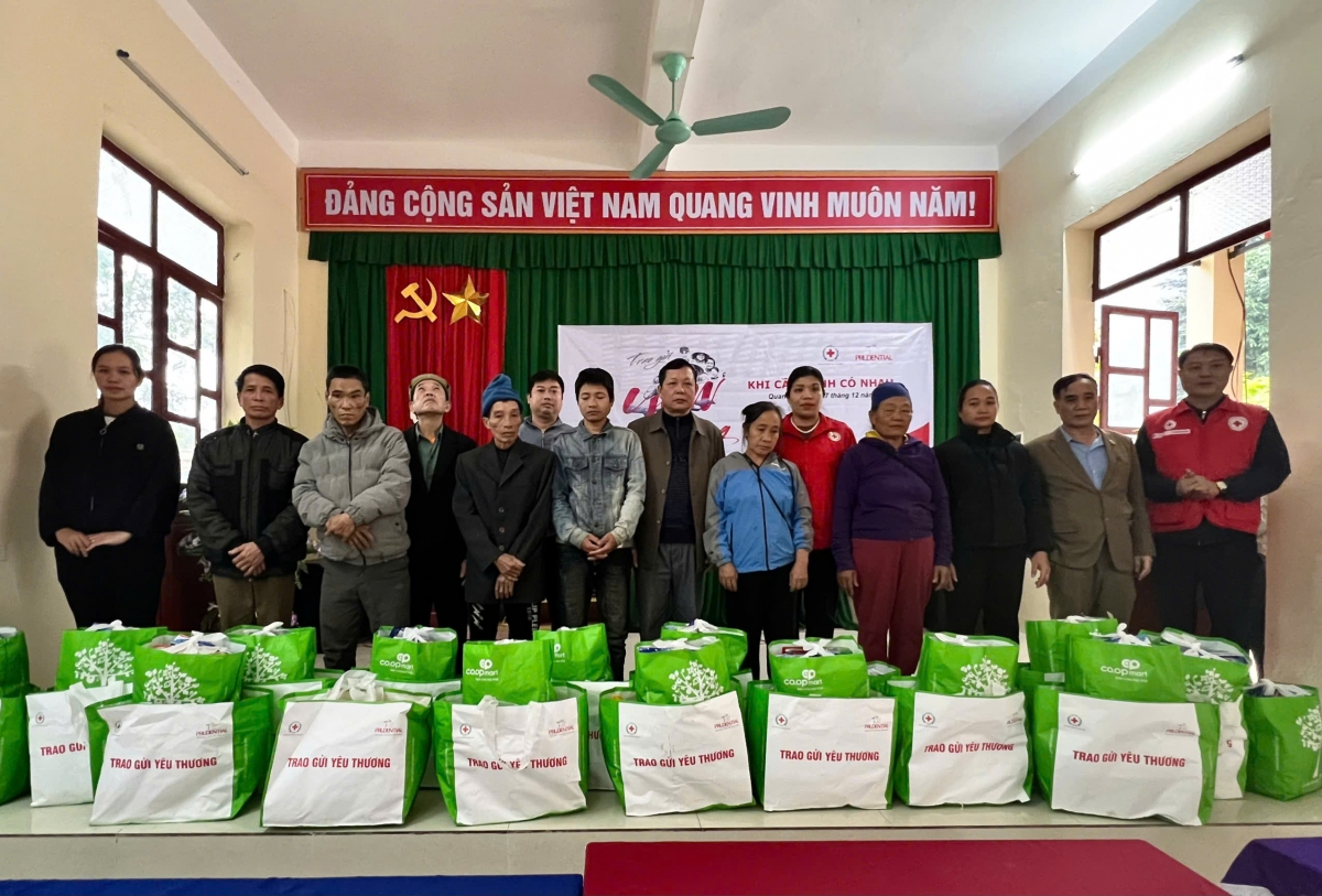 Thanh Hóa: Trao 149 suất quà cho đồng bào có hoàn cảnh khó khăn