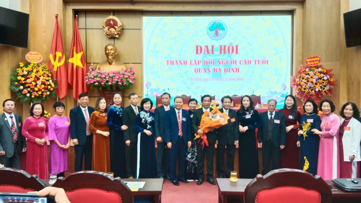 Phát huy kinh nghiệm, tiếp tục đóng góp vào sự nghiệp xây dựng, bảo vệ Tổ quốc