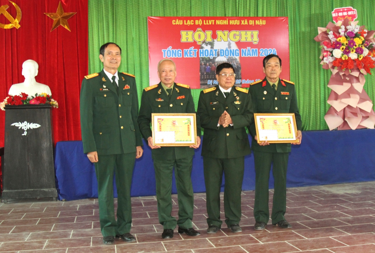 Mừng thọ thành viên tròn 70 tuổi