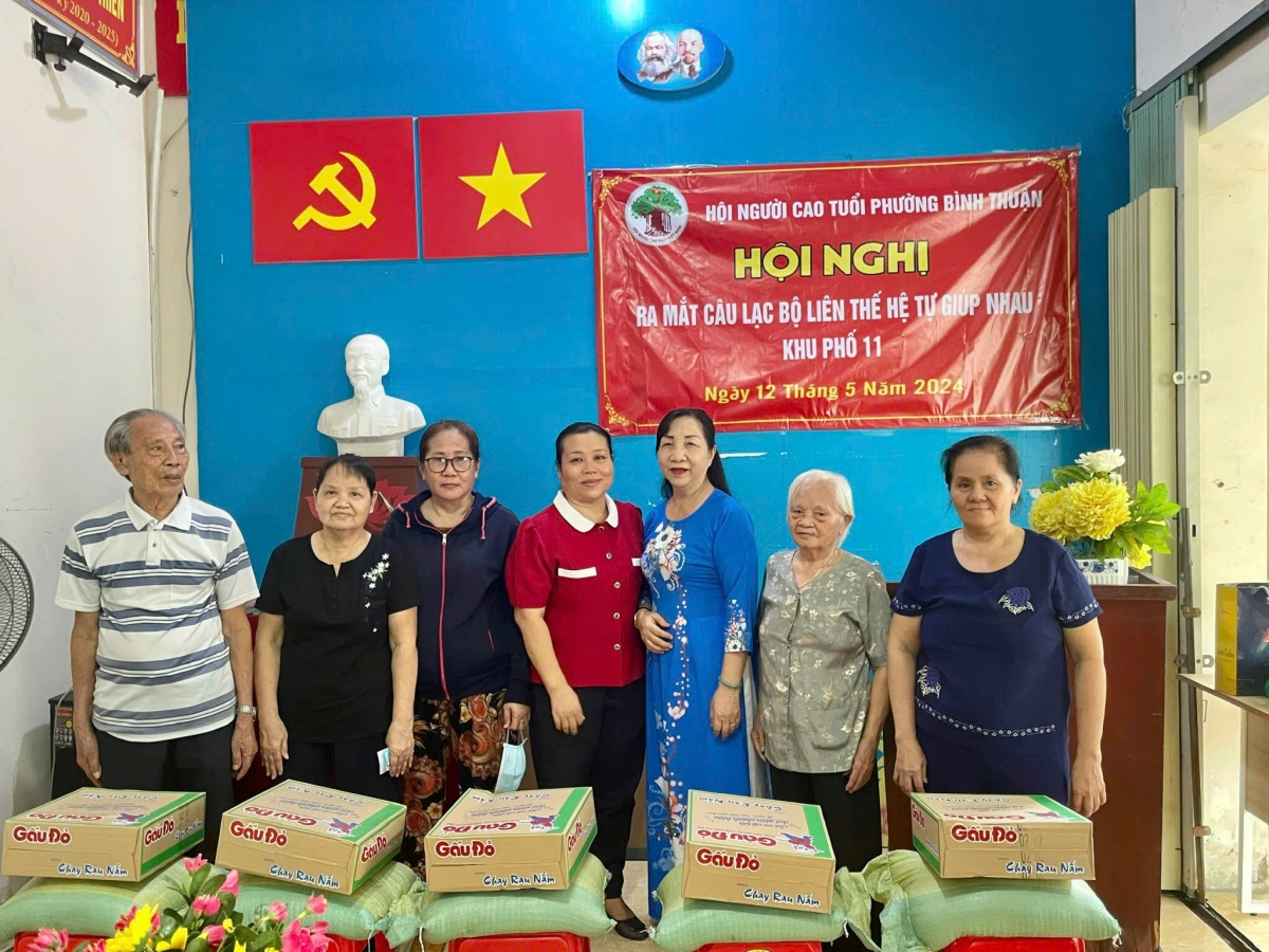 Điểm sáng về chăm lo vật chất, tinh thần cho NCT