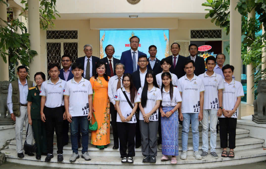 Ký kết tài trợ sinh hoạt phí cho sinh viên campuchia