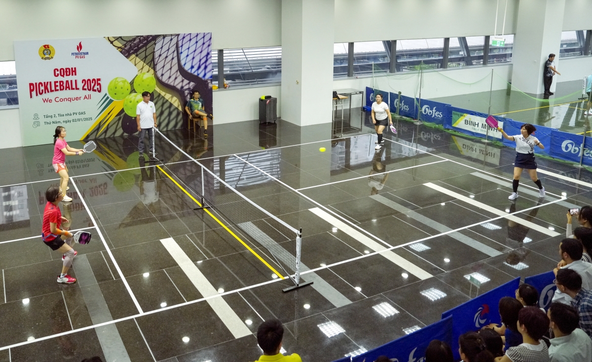 Chào mừng năm mới sôi động và đoàn kết