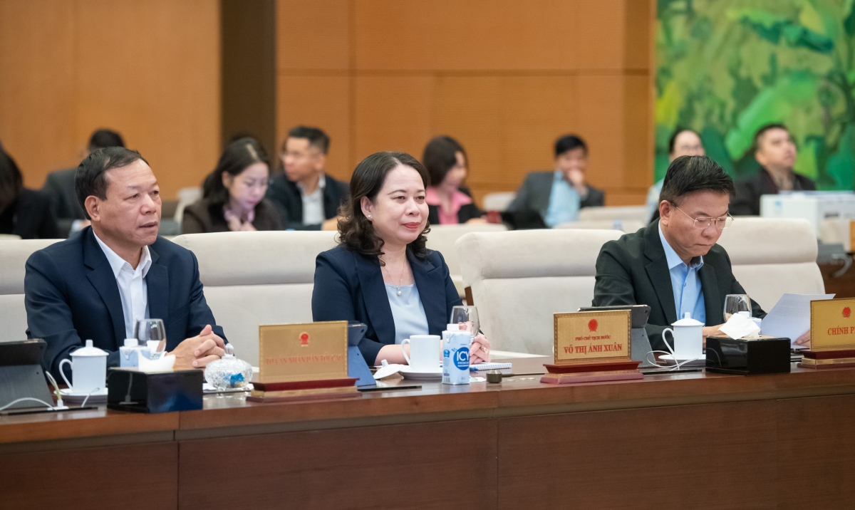 Các ĐBQH dự khai mạc