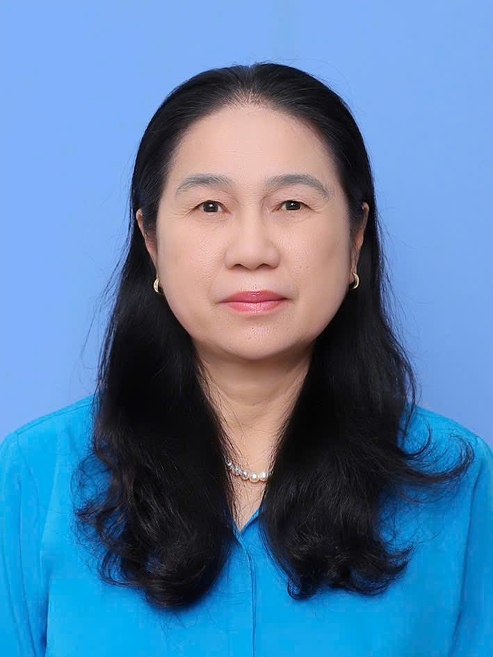 Bà Đinh Thị Sơn