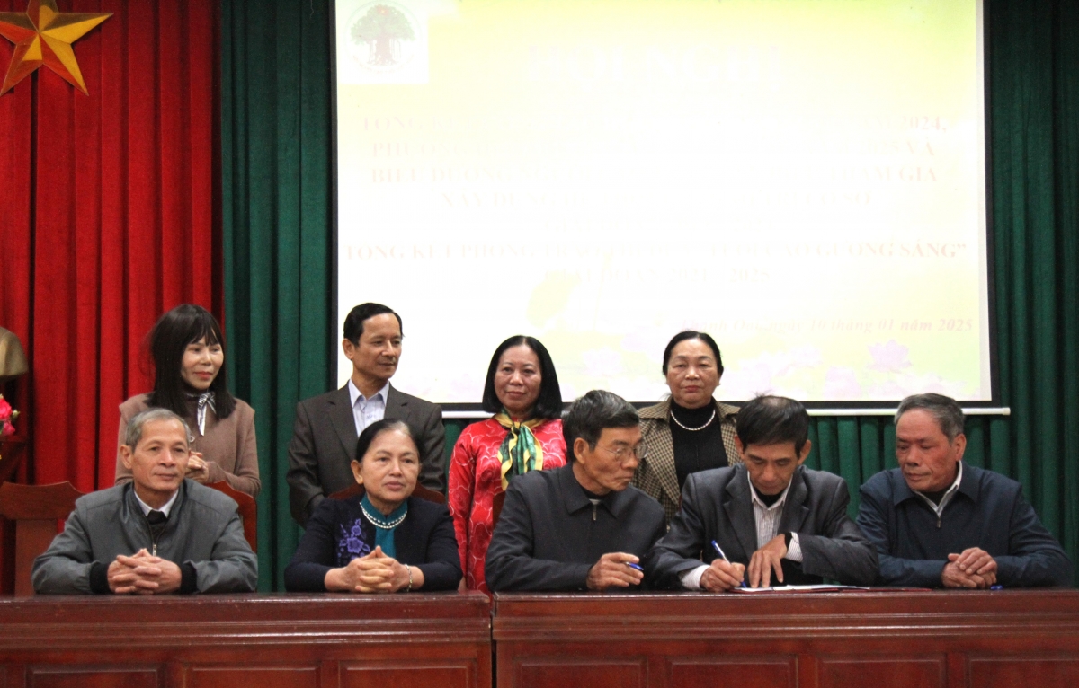 Hội NCT các xã, thị trấn kí kết giao ước thi đua năm 2025