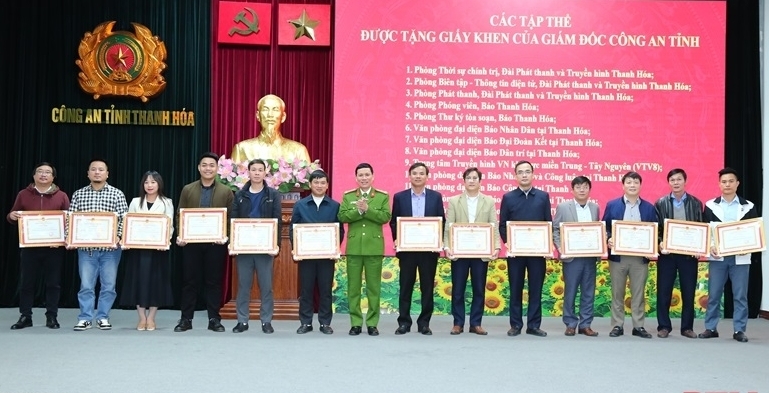 Tổng kết một năm đẩy mạnh công tác phối hợp tuyên truyền bảo đảm an ninh trật tự