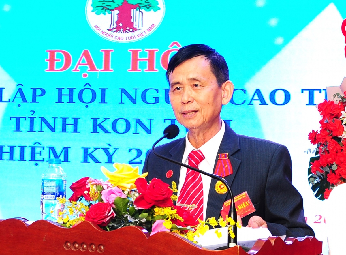 Niềm vui của người cao tuổi trước thềm Xuân mới Ất Tỵ 2025