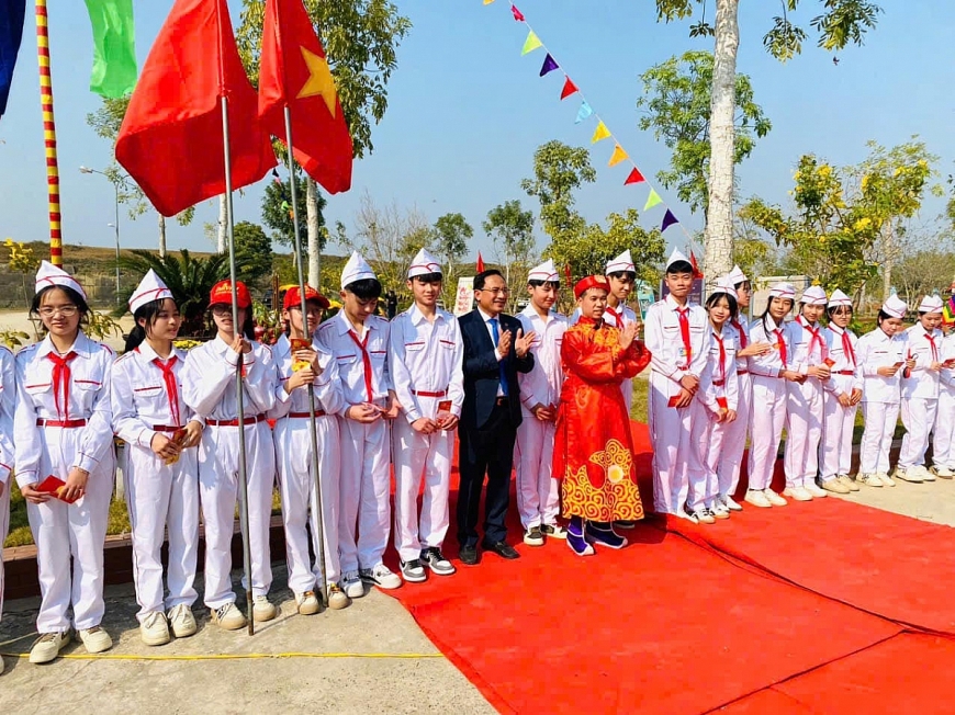 Tái hiện lễ thượng nêu ngày Tết ở Di sản Thành nhà Hồ