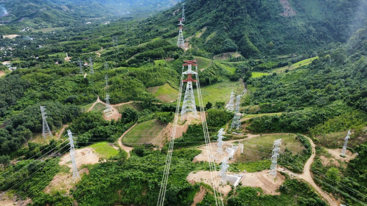 Đóng điện thành công Dự án Đường dây 500kV Monsoon - Thạnh Mỹ