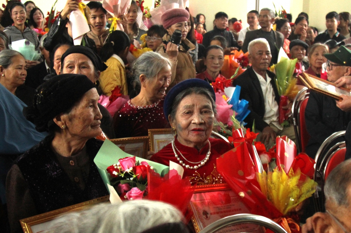 43 NCT thôn Chánh Lộc được mừng thọ