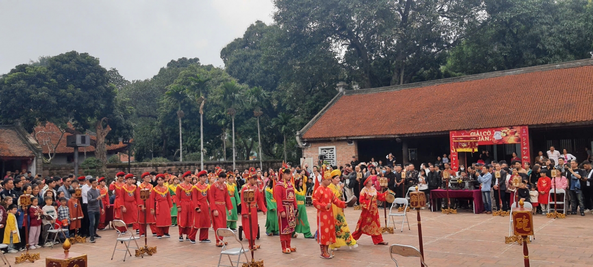 Thủ tướng Chính phủ yêu cầu thực hiện nếp sống văn minh, an toàn, tiết kiệm trong Lễ hội Xuân năm 2025