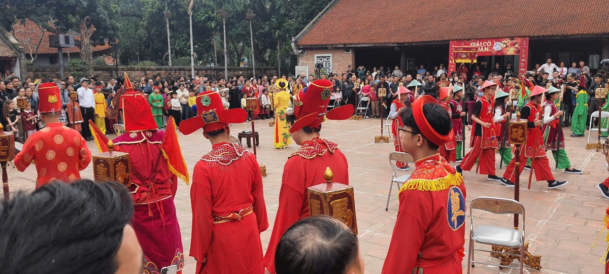 Thủ tướng Chính phủ yêu cầu thực hiện nếp sống văn minh, an toàn, tiết kiệm trong Lễ hội Xuân năm 2025