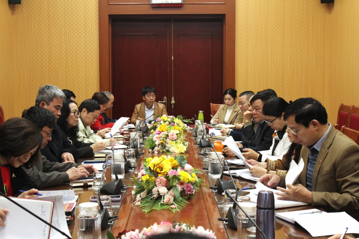 Các đại biểu tham dự cuộc họp