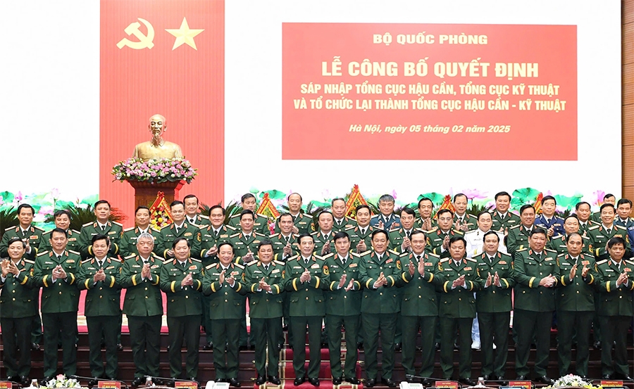 Công bố quyết định sáp nhập nhập Tổng cục Hậu cần và Tổng cục Kỹ thuật thành Tổng cục Hậu cần-Kỹ thuật