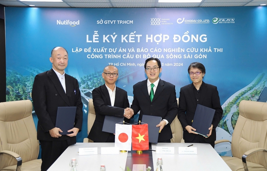 Nutifood đề xuất ngày khởi công sớm cho dự án cầu đi bộ qua sông Sài Gòn