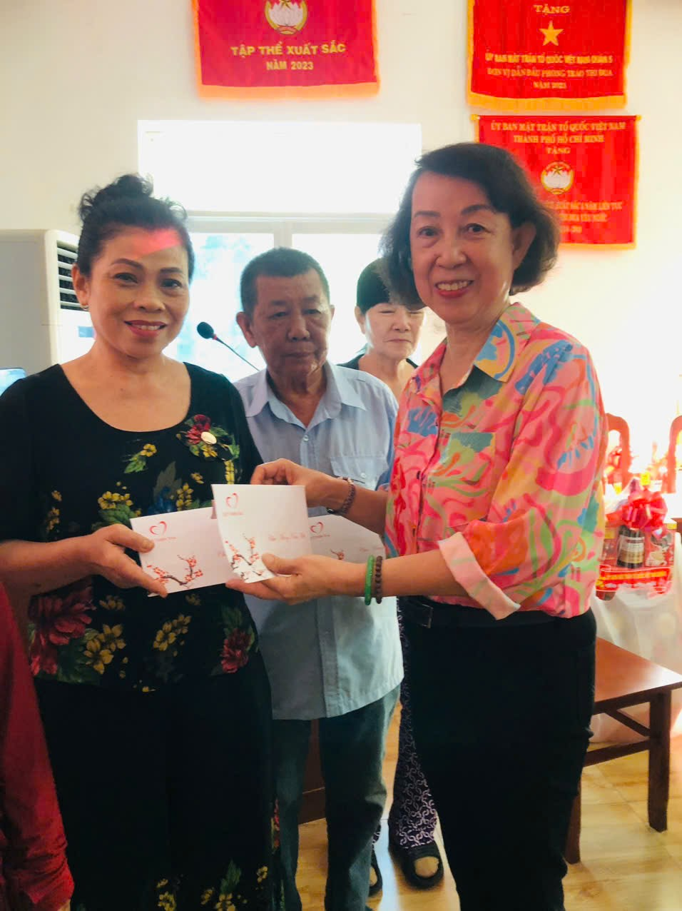 Huy đông nhiều nguồn lực để chăm lo Tết cho người cao tuổi