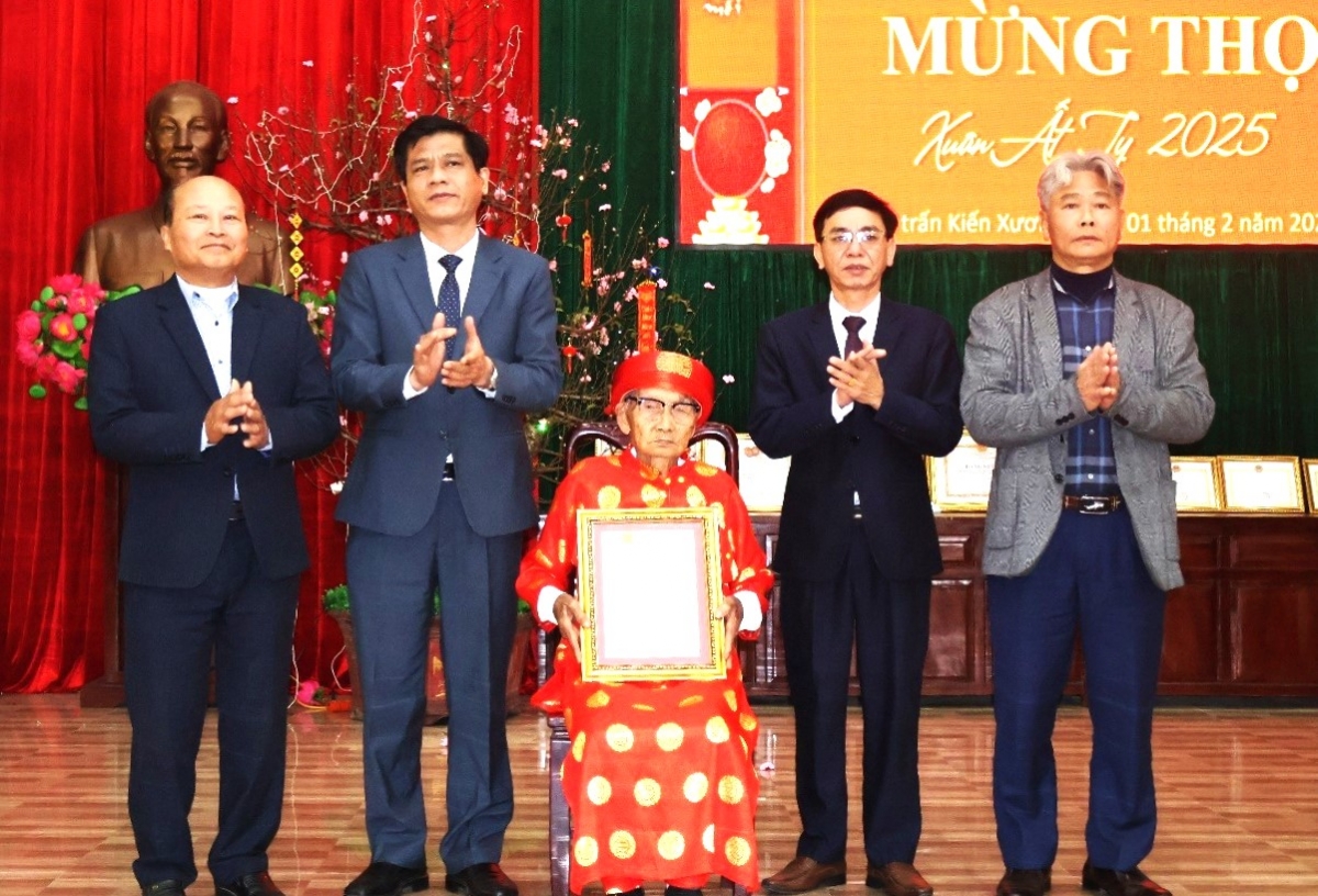 Mừng thọ NCT huyện Kiến Xương, tỉnh Thái Bình