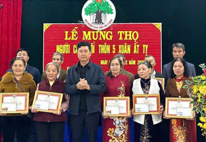 Các địa phương tổ chức chúc thọ, mừng thọ NCT