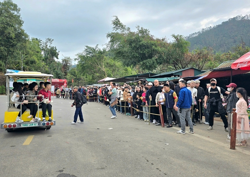 Thành phố Uông Bí tỉnh Quảng Ninh tổ chức Lễ  khai hội Xuân Yên Tử 2025