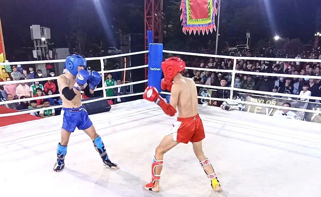 Hàng ngàn người tham gia 