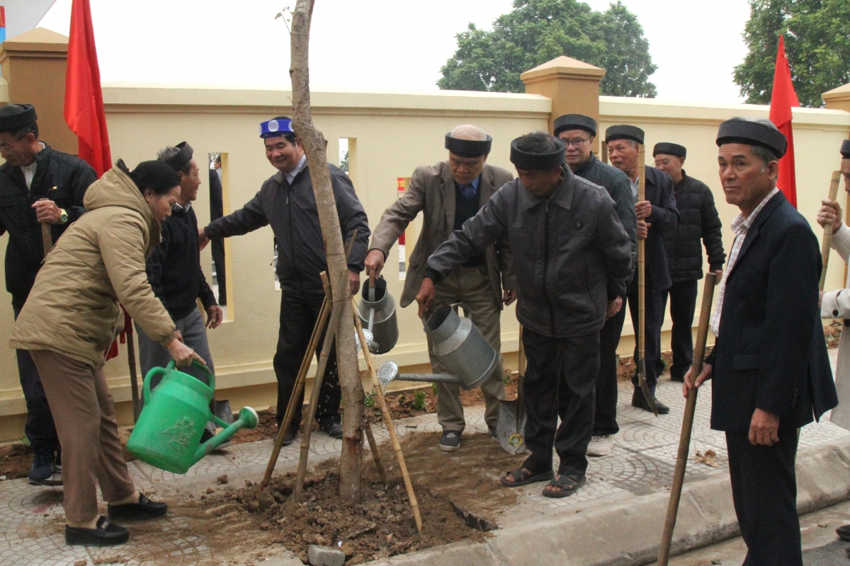 Khí thế mới từ “Tết trồng cây đời đời nhớ ơn Bác Hồ” Xuân Ất Tỵ 2025