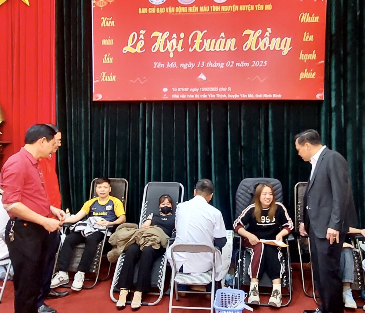 Sở y tế tỉnh Ninh Bình tổ chức chương trình “Giọt hồng Blouse trắng”