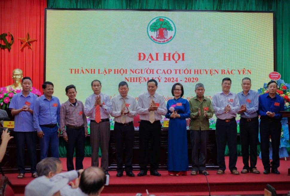 Đại hội thành lập Hội NCT huyện Bắc Yên