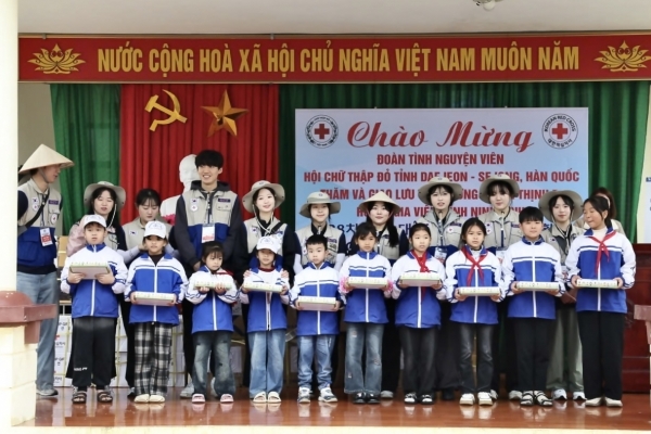 Đoàn tình nguyện viên Chữ thập đỏ tỉnh Daejeon Sejong làm việc tại Ninh Bình