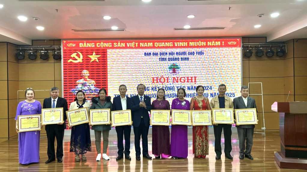 Nâng cao hiệu quả công tác chăm sóc người cao tuổi