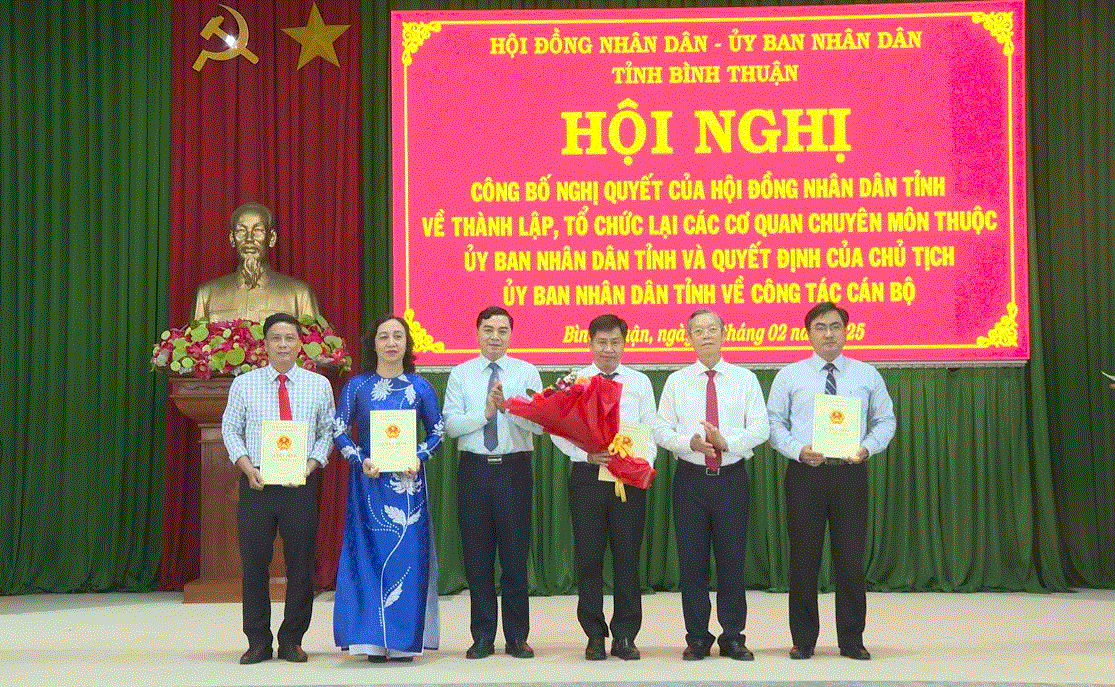 Bình Thuận: Thành lập nhiều sở mới và điều động các cán bộ chủ chốt