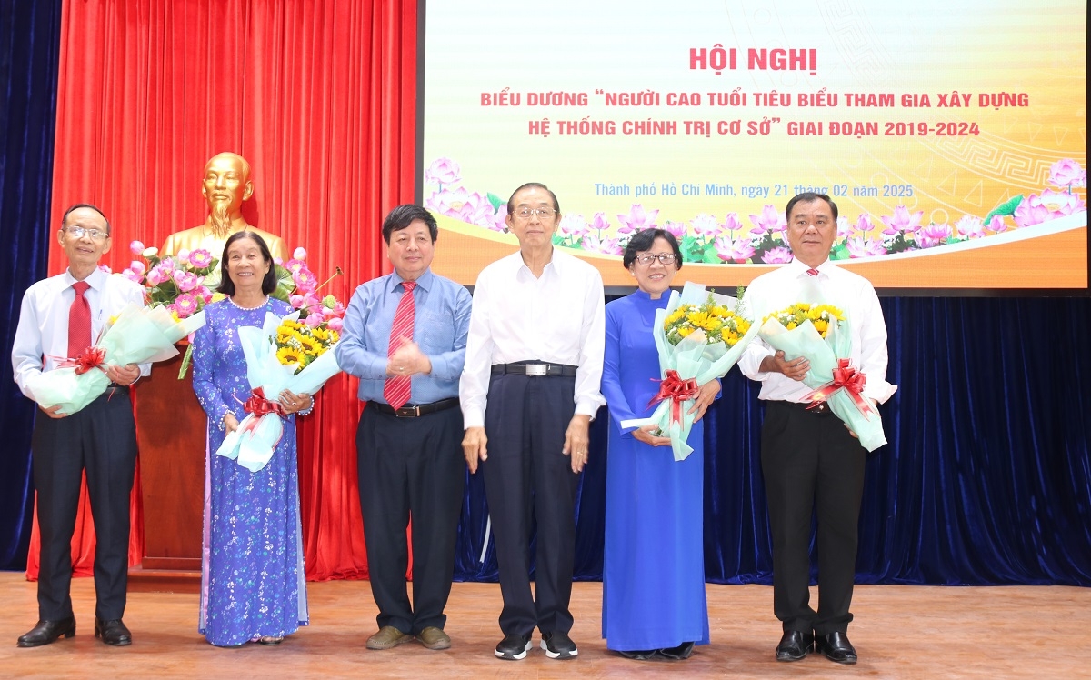 Người cao tuổi có vai trò quan trọng trong phong trào xây dựng hệ thống chính trị cơ sở