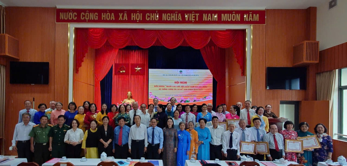 Người cao tuổi có vai trò quan trọng trong phong trào xây dựng hệ thống chính trị cơ sở