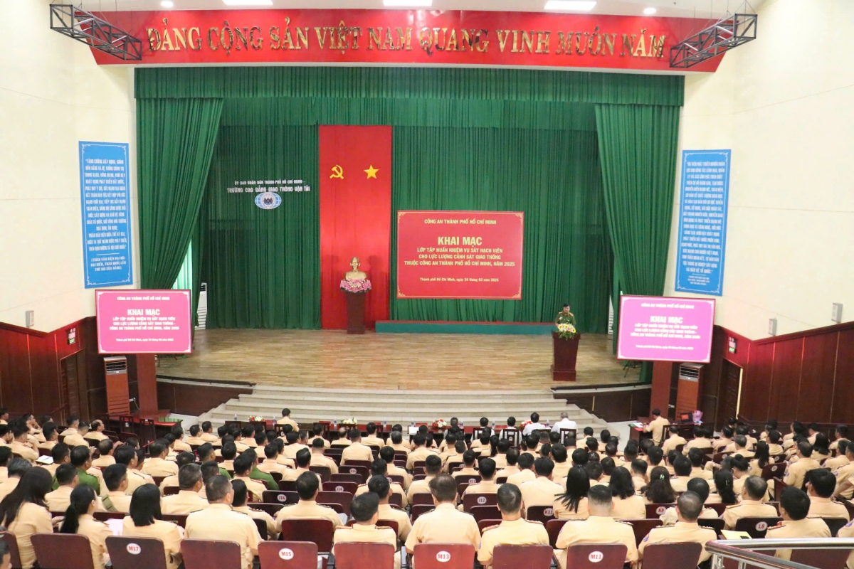 Công an TP Hồ Chí Minh: Tổ chức tập huấn nhiệm vụ sát hạch, cấp giấy phép lái xe