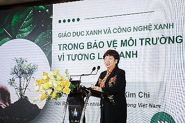 GS. TS. NGND Đặng Thị Kim Chi nhấn mạnh rằng cần để những thay đổi giản dị trong giáo dục xanh trở thành thói quen và phát triển ứng dụng công nghệ xanh vào cuộc sống