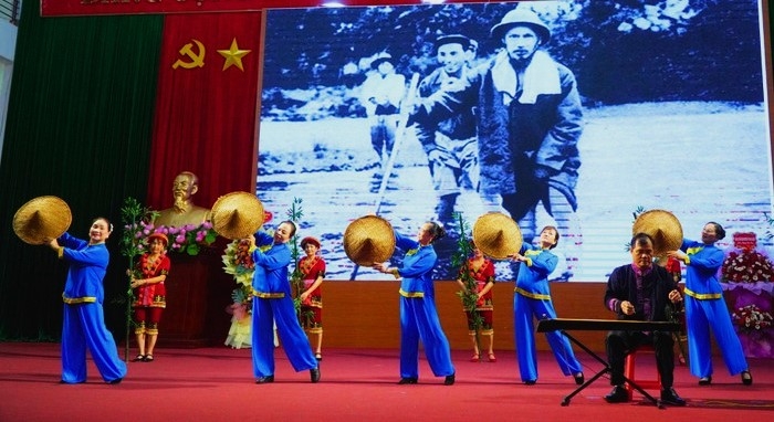 Tiết mục văn nghệ của NCT tỉnh Bắc Kạn