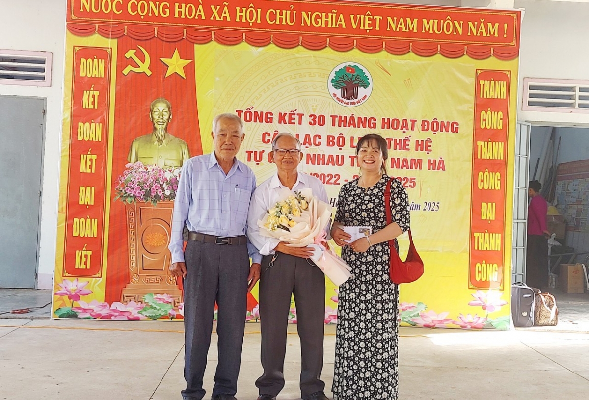 CLB Liên thế hệ tự giúp nhau thôn Nam Hà hoạt động hiệu quả, thiết thực