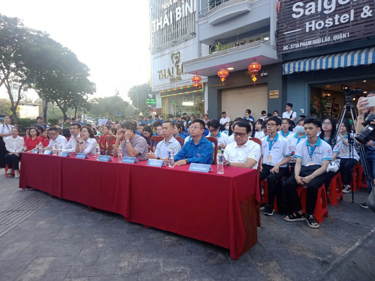 Quận 1, TP Hồ Chí Minh: Ra quân đội hình chuyển đổi số cộng đồng