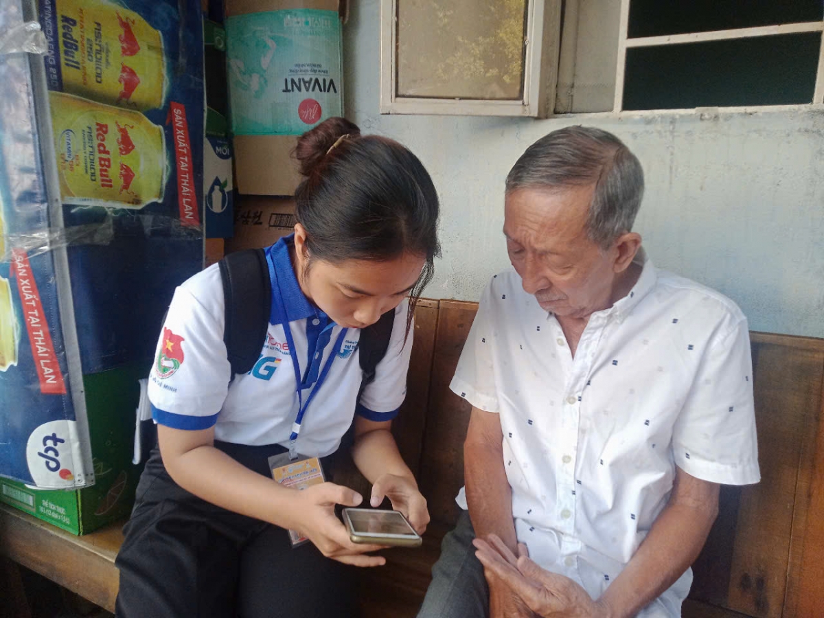 Quận 1, TP Hồ Chí Minh: Ra quân đội hình chuyển đổi số cộng đồng